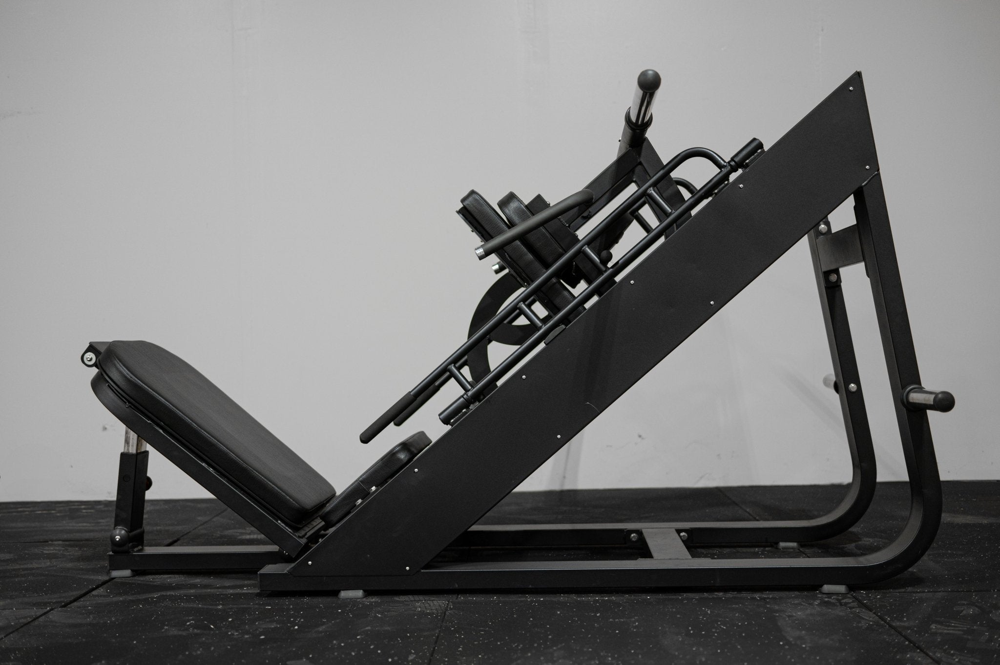 Plate - Loaded Hack Squat/Leg Press Combo - PLATE - LOADED - Fray Fitness